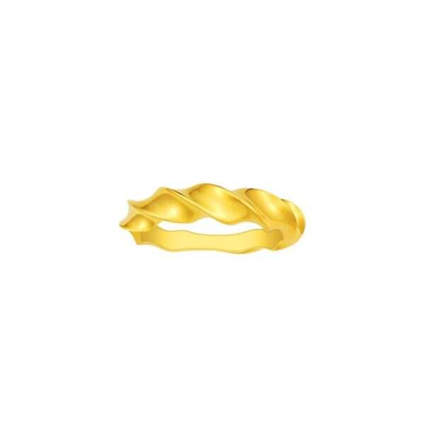 Curves Ring
